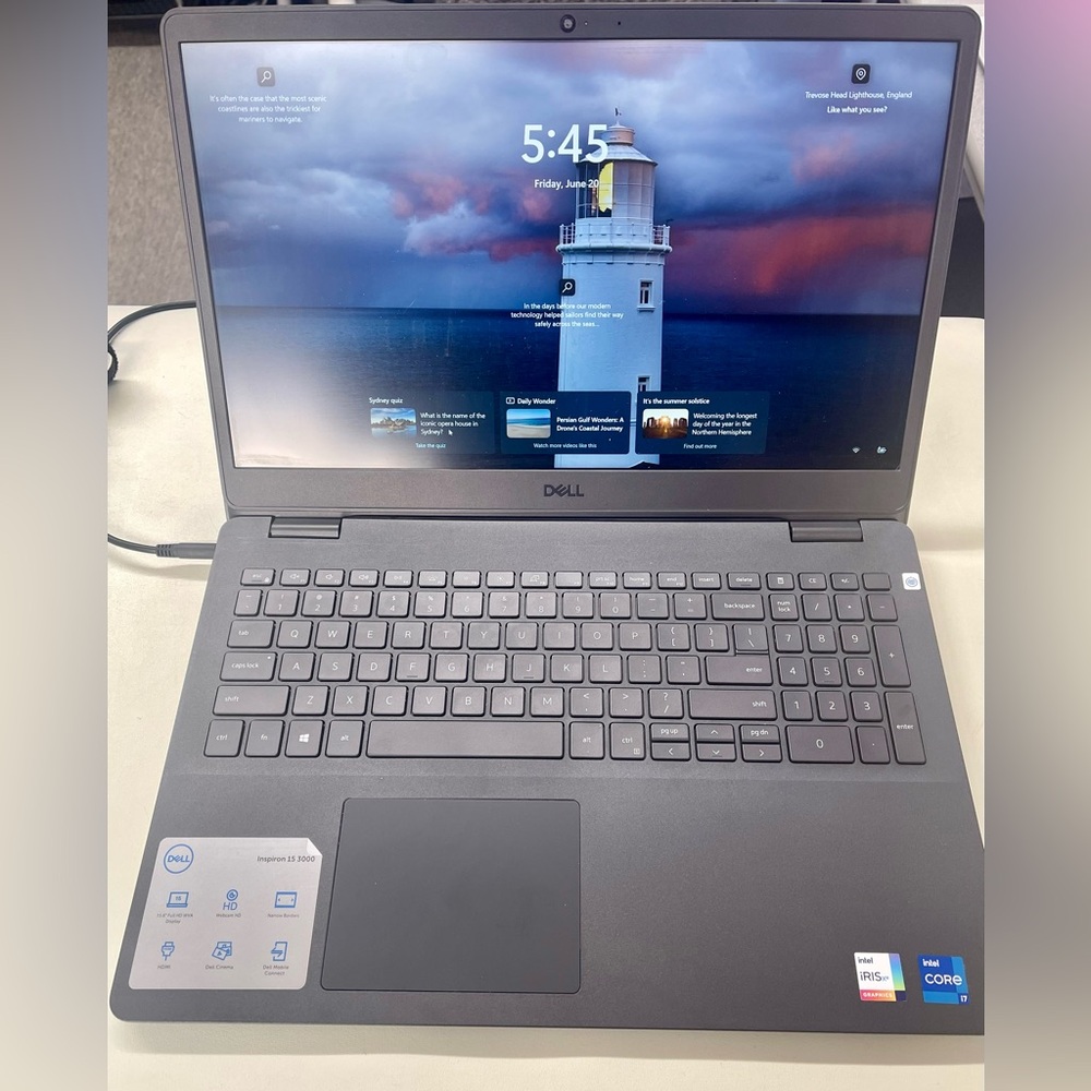 Dell Inspiron 15 3501 i7 Laptop - 16GB RAM, Windows 11- Black